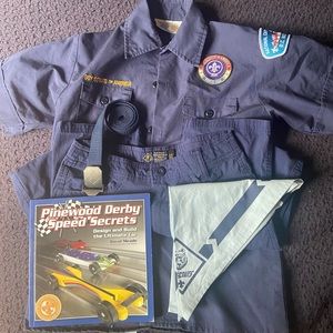 Set of Girls Cub Scout Bear Gear (National Capital Area Council)